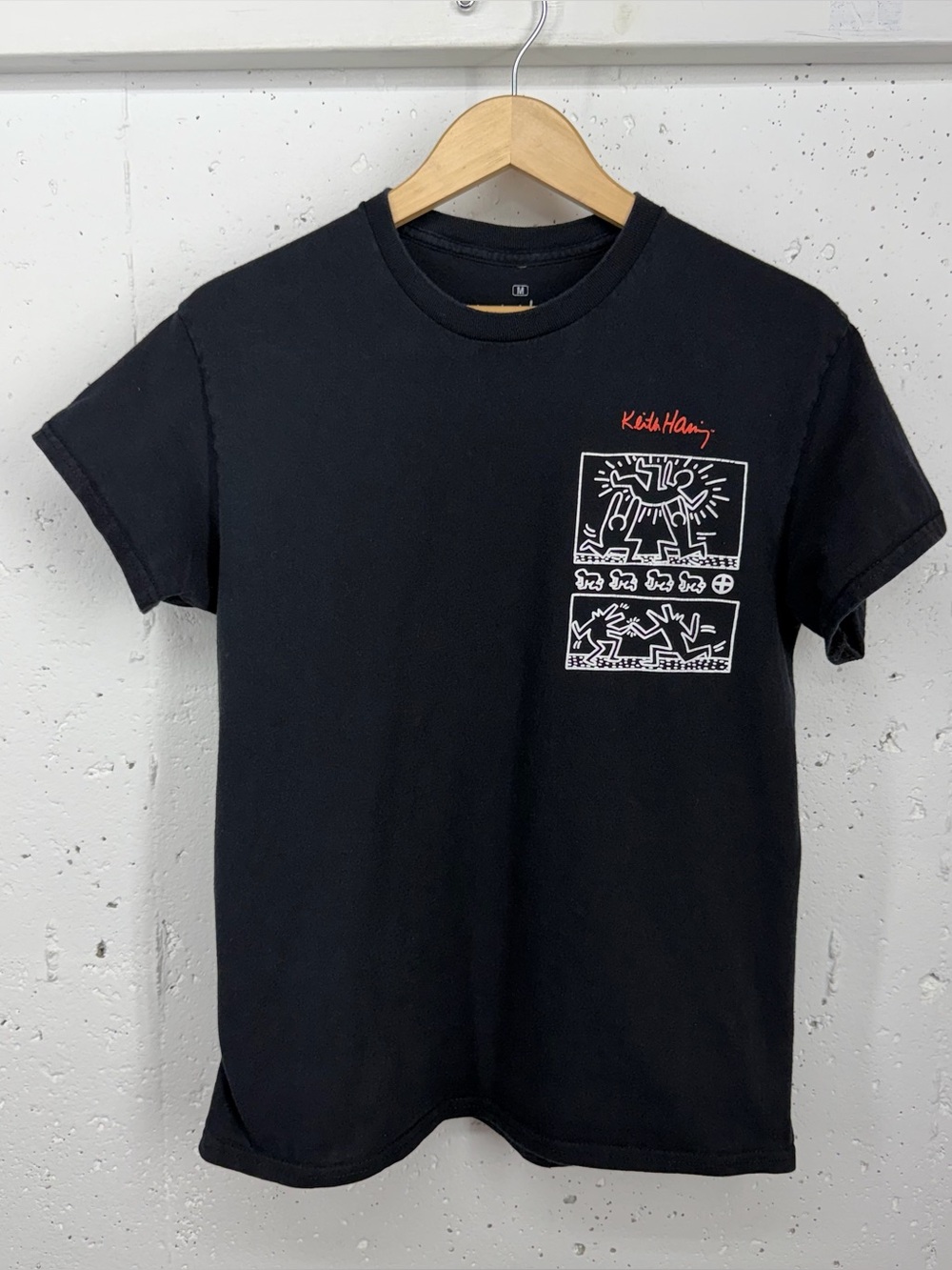 Keith Haring Size Medium Black Big Heart T-Shirt